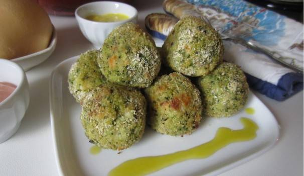 Thumbnail for Albóndigas de brócoli con queso ahumado