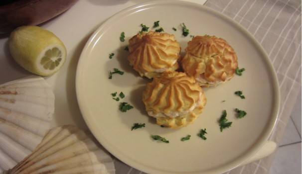 Thumbnail for Hojaldres con crema de camarones