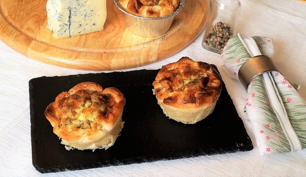 Mini quiche de chorizo ​​y fondue de zola