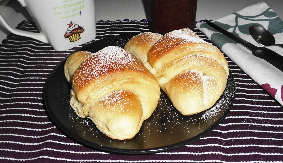Thumbnail for Croissants con thermomix
