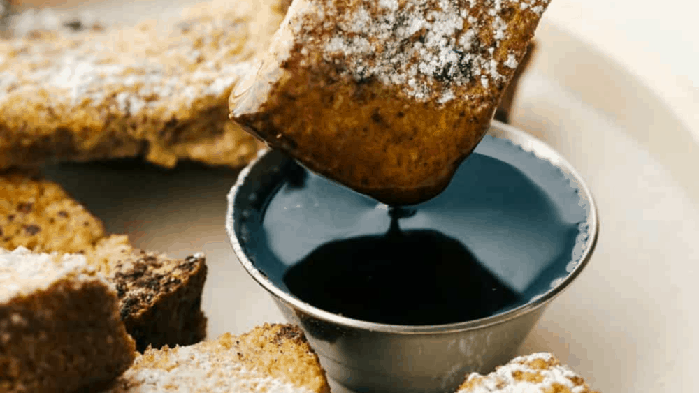 Palitos de tostadas francesas con freidora casera