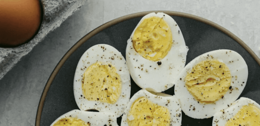 Huevos duros de la freidora de aire